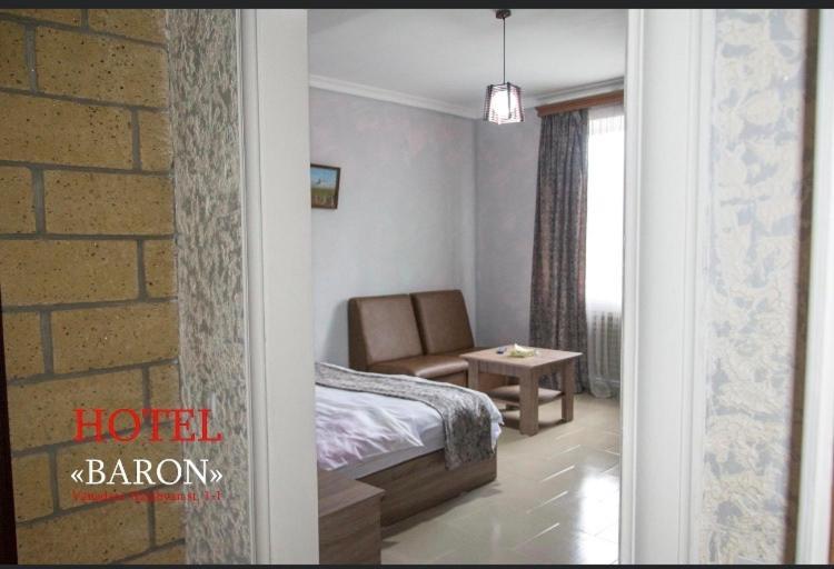 Baron Hotel Vanadzor Extérieur photo