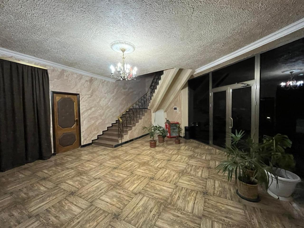 Baron Hotel Vanadzor Extérieur photo